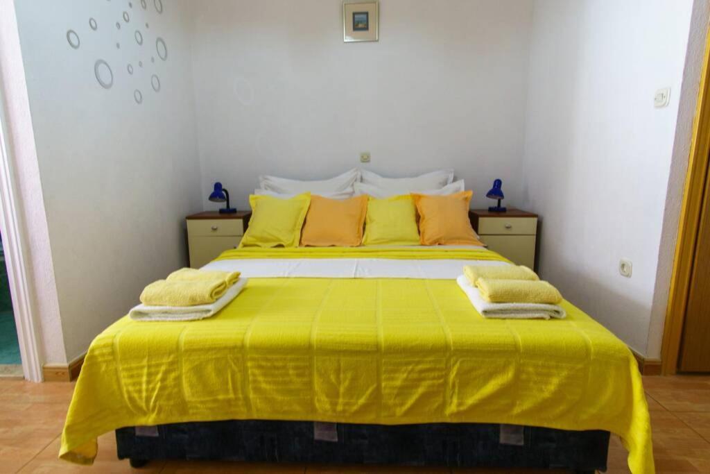 מאקרסקה Lovely Studio Apartment For 2 Free Private Parking מראה חיצוני תמונה
